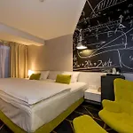 Otel Science 4*