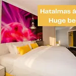 Science Otel Segedin
