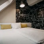 Otel Science 4*