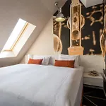Science Hotel 4*