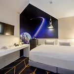 Hotel Science
