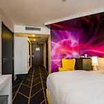 Science Hotel 4*