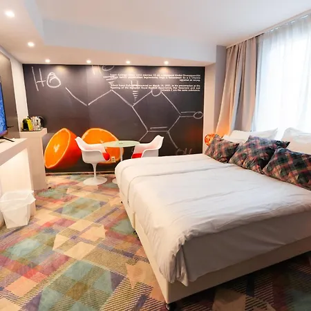 Science Hotel 4*