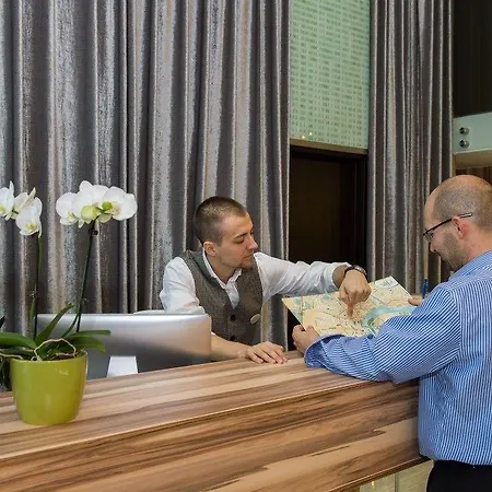 Science Hotel Seghedin