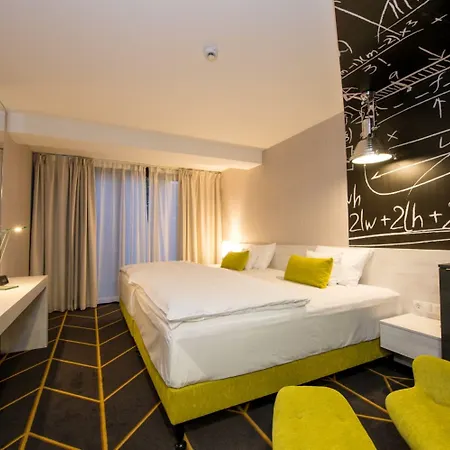 Science 4* Szeged