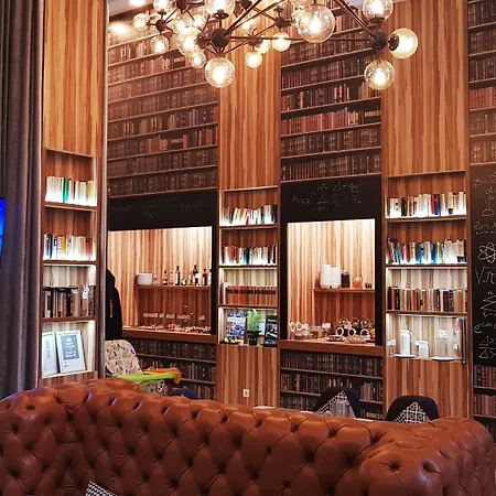 Science 4* Σέγκεντ