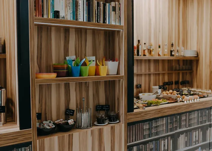 Ξενοδοχείο Science Σέγκεντ